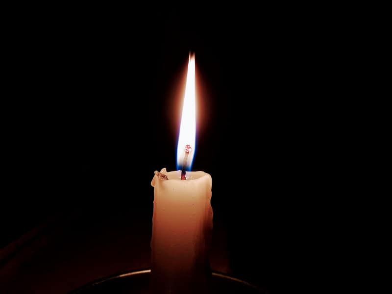 How to do a Powerful Candle Gazing Meditation (Trataka) in 6 Steps