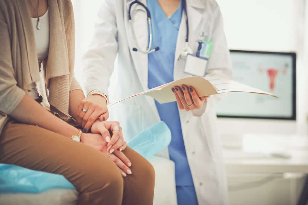 20 Positive Affirmations for Health Anxiety 6 doctor showing patient test results