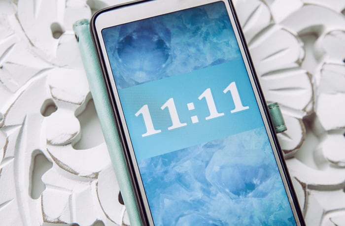 manifestation numbers on clock