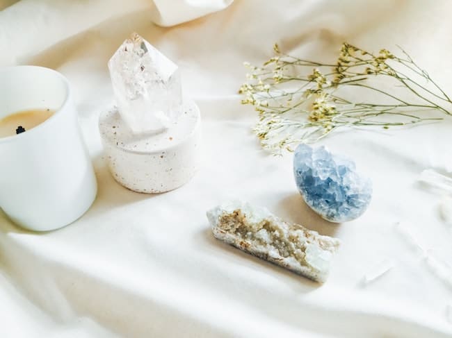 The 6 Best Crystals for Meditation and How to Use Them
