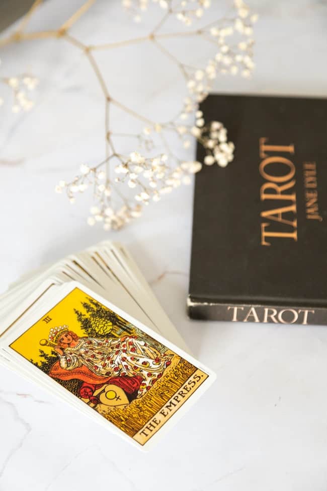 Tarot Reading Tips: 11 Tarot Practice Exercises for Beginners